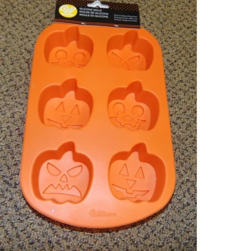 Pumpkin Silicone Cake Mold Wilton 6 Treats Orange Jack Bakeware Halloween Treats